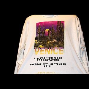 This is a woman’s shirt.